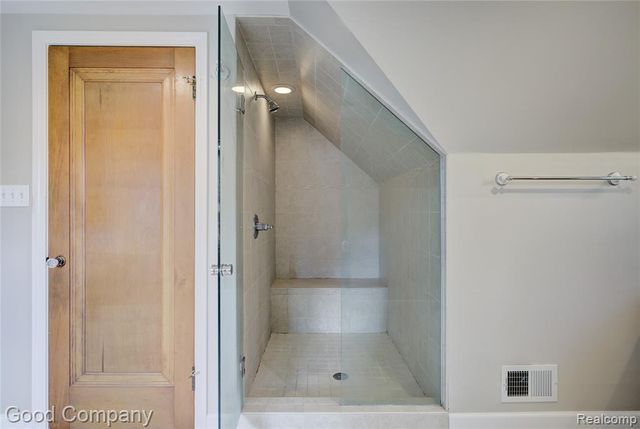 1422 Edgewood Drive, Royal Oak, MI 48067