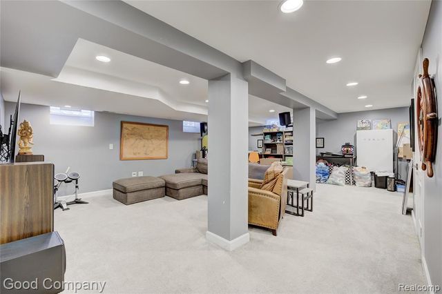 1422 Edgewood Drive, Royal Oak, MI 48067