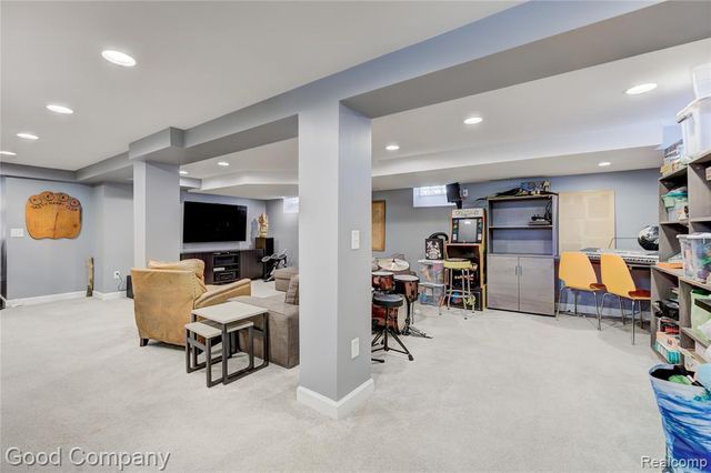 1422 Edgewood Drive, Royal Oak, MI 48067