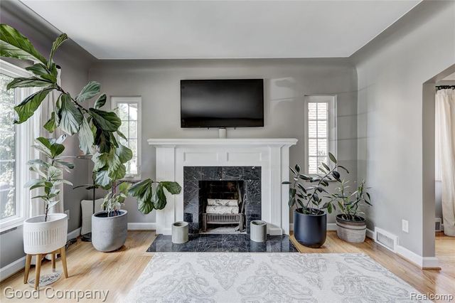 1422 Edgewood Drive, Royal Oak, MI 48067