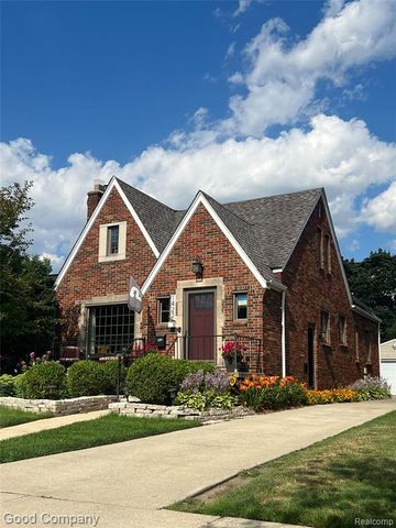 1422 Edgewood Drive, Royal Oak, MI 48067