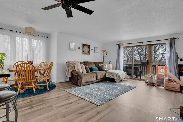 180 Skyview Drive 180, Cromwell, CT 06416