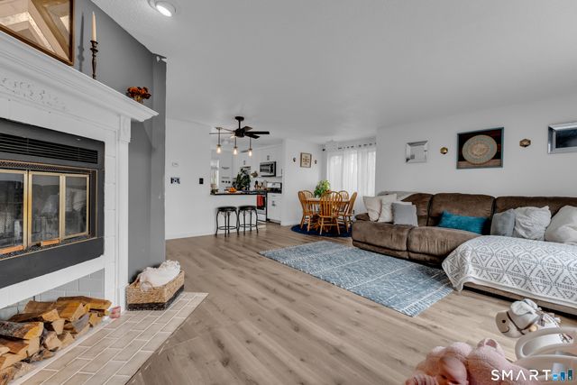 180 Skyview Drive 180, Cromwell, CT 06416