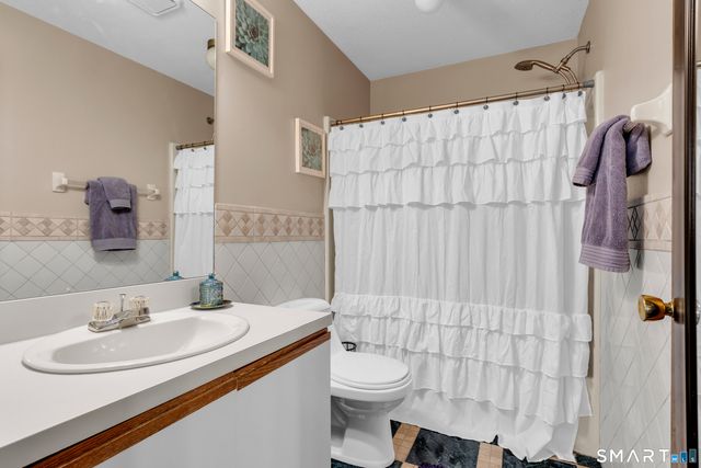 180 Skyview Drive 180, Cromwell, CT 06416