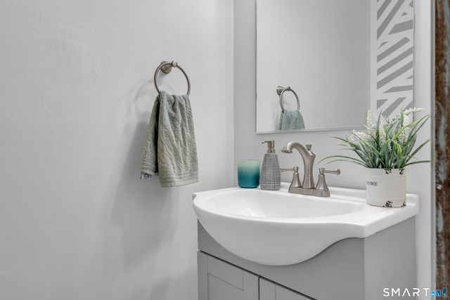 180 Skyview Drive 180, Cromwell, CT 06416