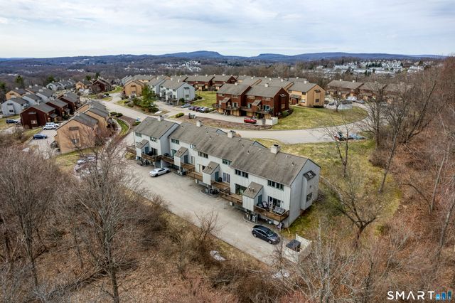 180 Skyview Drive 180, Cromwell, CT 06416