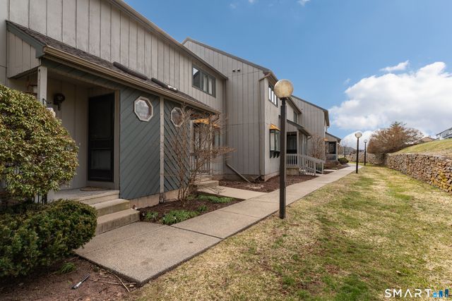 180 Skyview Drive 180, Cromwell, CT 06416