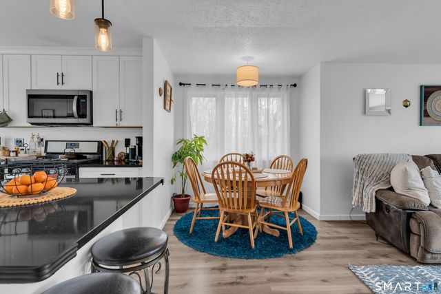 180 Skyview Drive 180, Cromwell, CT 06416