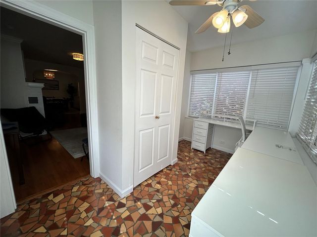 701 29TH AVENUE N, St Petersburg, FL 33704