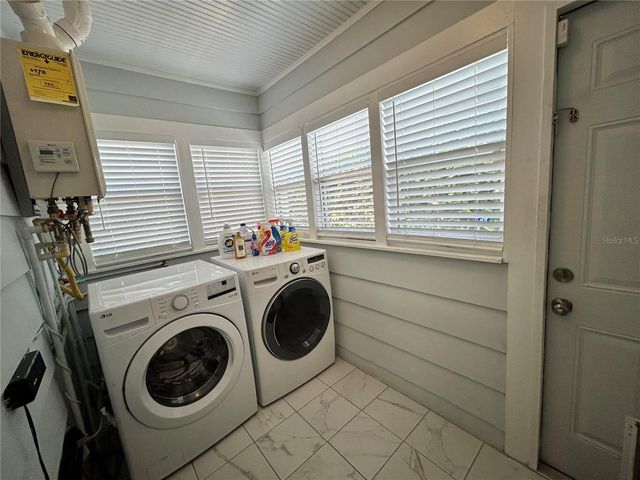 701 29TH AVENUE N, St Petersburg, FL 33704