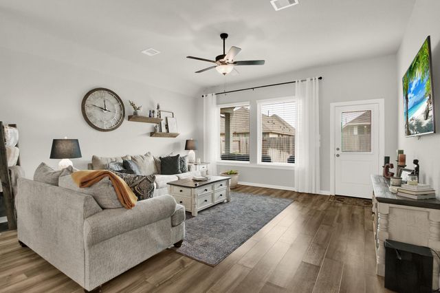 1338 Lakeside Creek Road, Magnolia, TX 77354