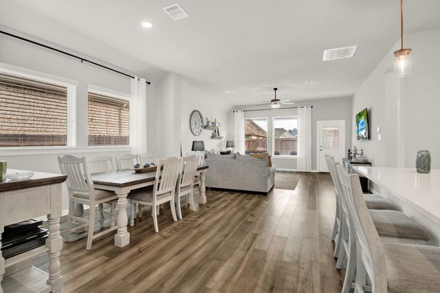 1338 Lakeside Creek Road, Magnolia, TX 77354