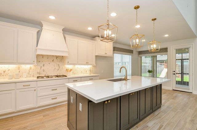 4842 Parkgate Avenue, Fulshear, TX 77441