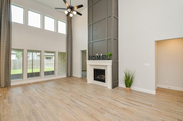4842 Parkgate Avenue, Fulshear, TX 77441
