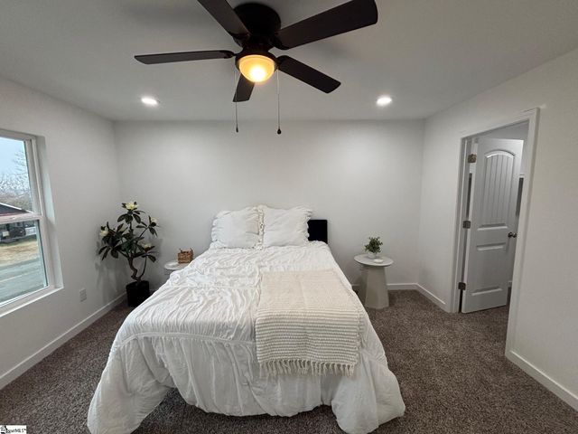 313 S Lee Street, Chesnee, SC 29323