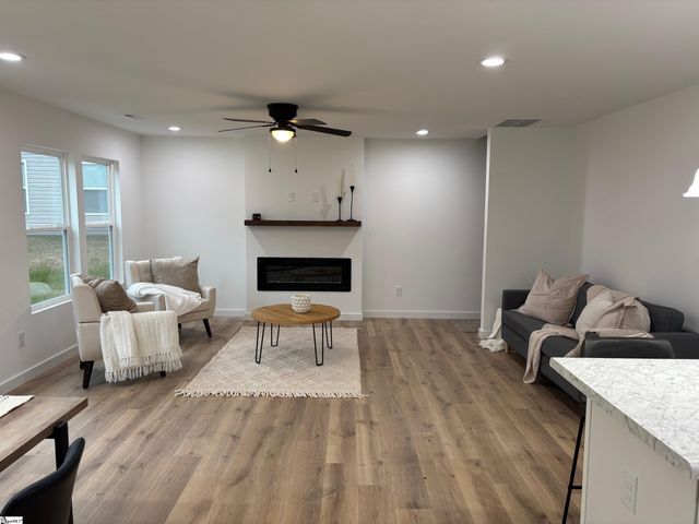 313 S Lee Street, Chesnee, SC 29323