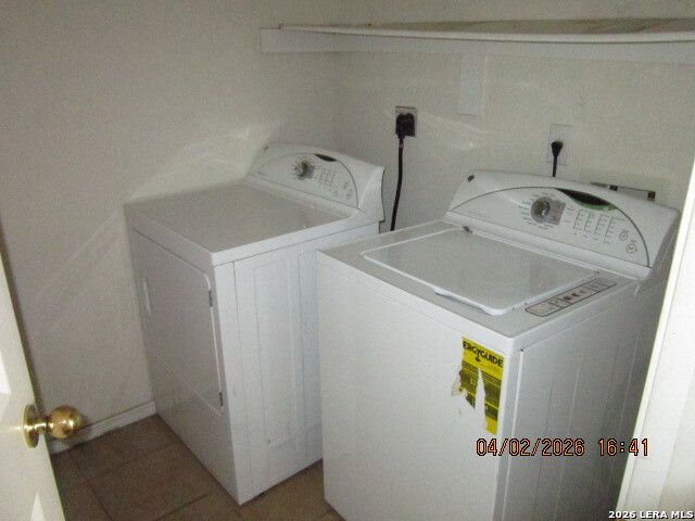 8319 SWEET MAIDEN ST, San Antonio, TX 78242