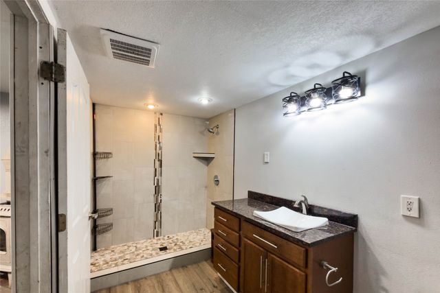 3136 SE 8th Street, Des Moines, IA 50315