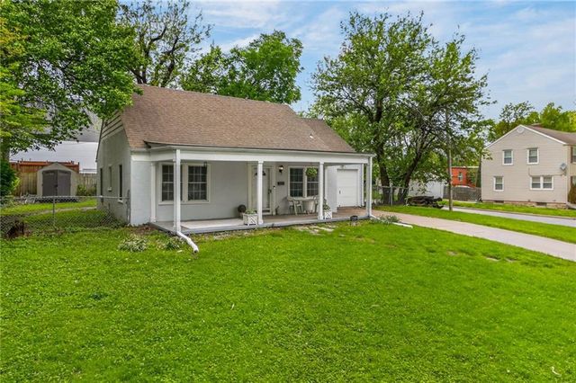 7300 Wyandotte Street, Kansas City, MO 64114