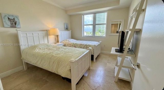 20000 E Country Club Dr 601, Aventura, FL 33180