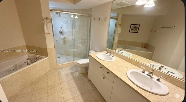 20000 E Country Club Dr 601, Aventura, FL 33180