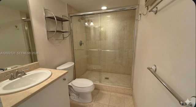 20000 E Country Club Dr 601, Aventura, FL 33180