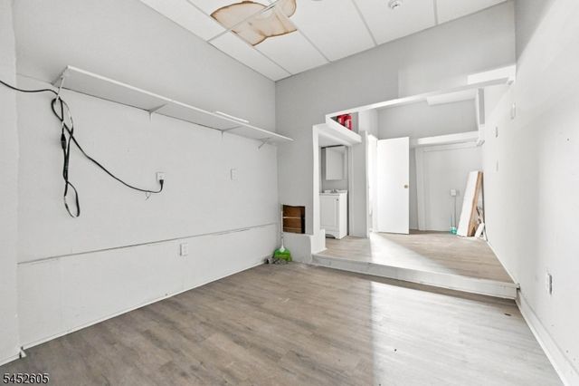 913 Summit Ave, Union City, NJ 07087