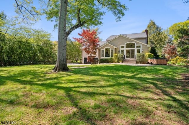 30 Winding Way, Madison Boro, NJ 07940