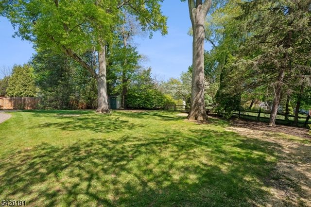 30 Winding Way, Madison Boro, NJ 07940