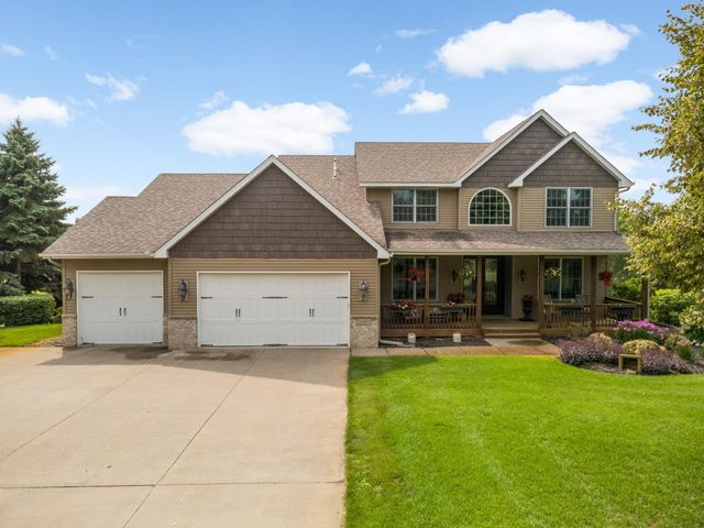 24600 Emerald Lane, Lakeville, MN 55044