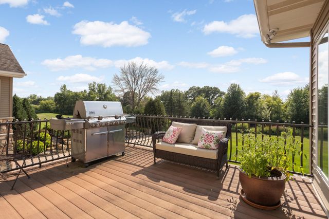 24600 Emerald Lane, Lakeville, MN 55044