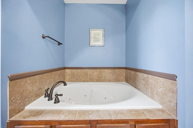 1928 Clearwater Drive, Lawrenceburg, KY 40342