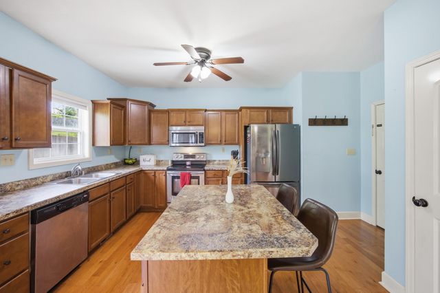 1928 Clearwater Drive, Lawrenceburg, KY 40342