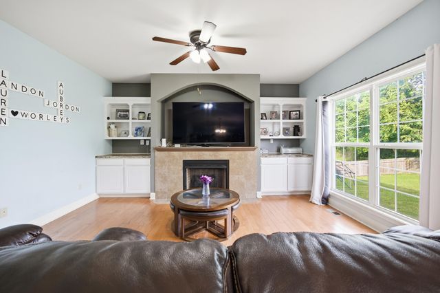 1928 Clearwater Drive, Lawrenceburg, KY 40342