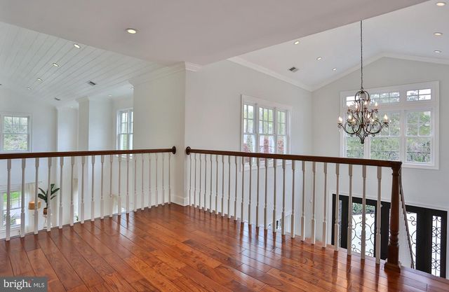 6329 LINWAY TER, Mclean, VA 22101