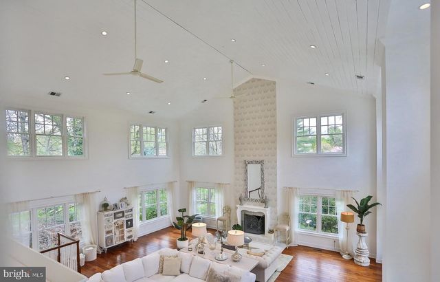 6329 LINWAY TER, Mclean, VA 22101