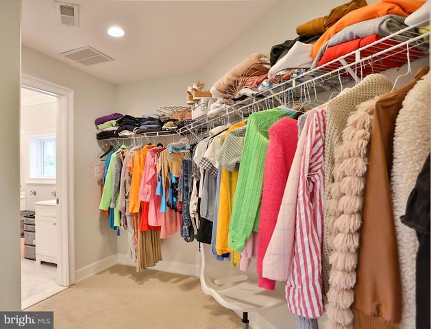 6329 LINWAY TER, Mclean, VA 22101