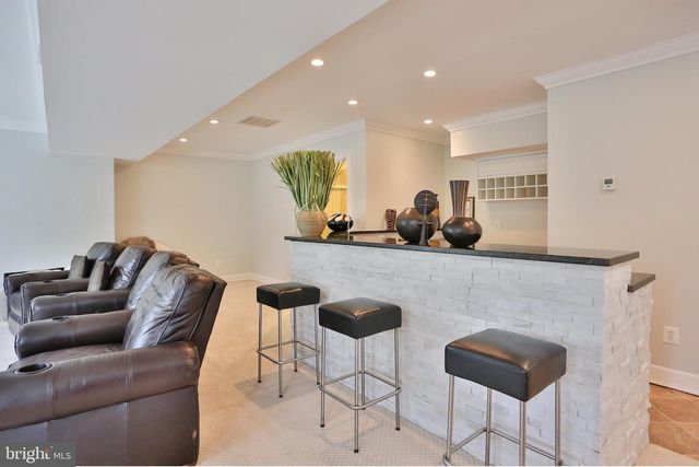 6329 LINWAY TER, Mclean, VA 22101