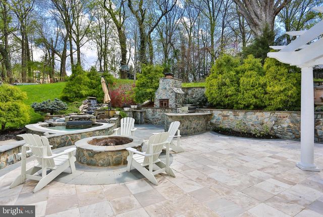 6329 LINWAY TER, Mclean, VA 22101