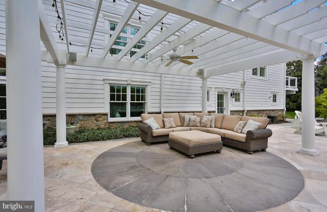 6329 LINWAY TER, Mclean, VA 22101