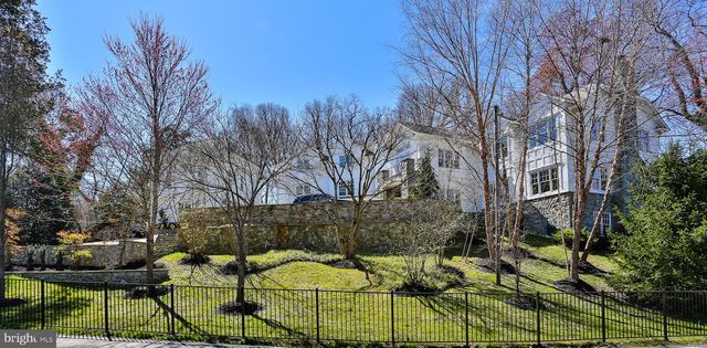 6329 LINWAY TER, Mclean, VA 22101