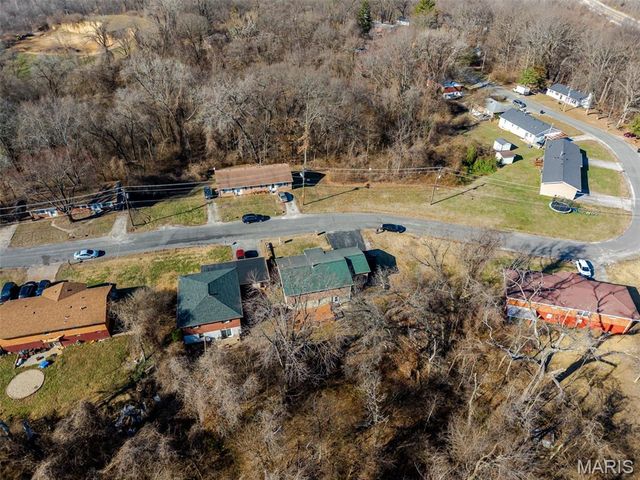 208 Hillwood Drive, Belleville, IL 62223