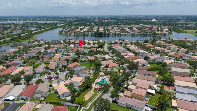 1853 SW 176th Way, Miramar, FL 33029