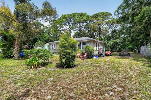 6761 Palm Garden Street, Jupiter, FL 33458