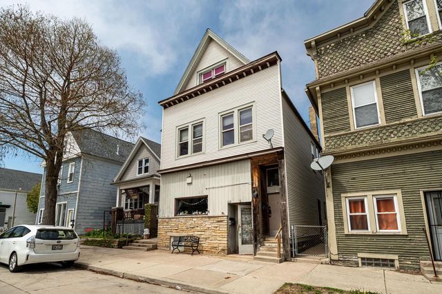 808 E Clarke STREET #810, Milwaukee, WI 53212