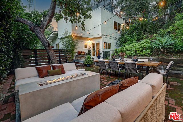 8326 Ridpath Drive, Los Angeles, CA 90046