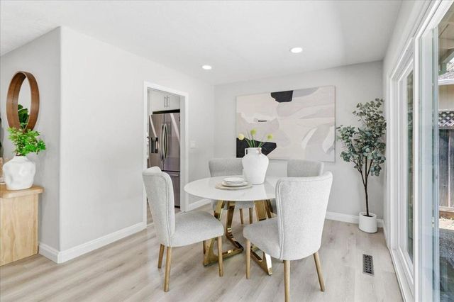 7733 Lilac Way, Cupertino, CA 95014