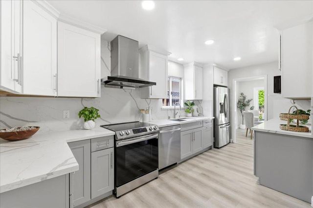 7733 Lilac Way, Cupertino, CA 95014