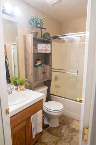 6229 W Ceres Avenue, Visalia, CA 93291