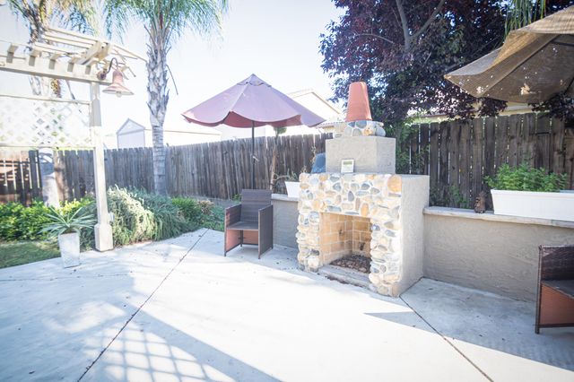 6229 W Ceres Avenue, Visalia, CA 93291